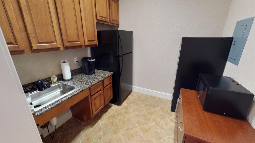 More Photos Of 5509 Louetta Rd, Spring Office For Sale