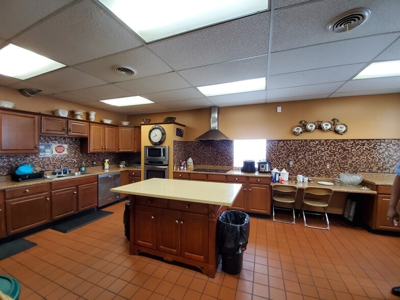 More Photos Of 360 Genesee St, Buffalo Religious Facility For Sale