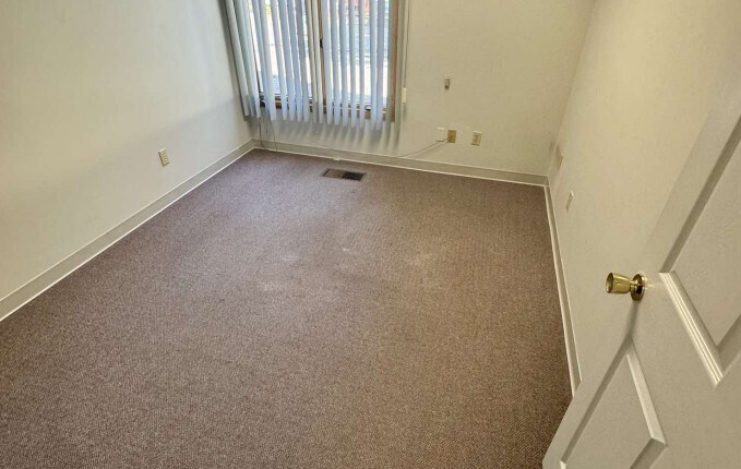 More Photos Of 898 Ethan Allen Hwy, Ridgefield Medical For Sale