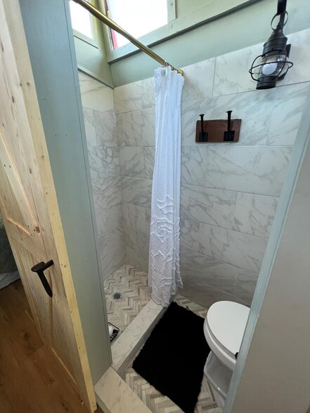 More Photos Of 45 Caboose Creek Ln, Andrews Specialty For Sale