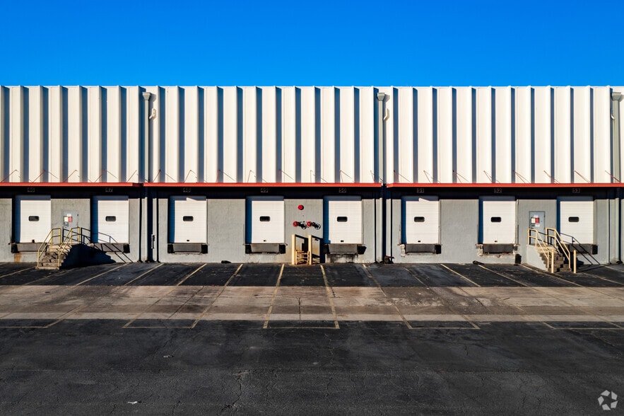 More Photos Of 605 Selig Dr SW, Atlanta Warehouse For Lease