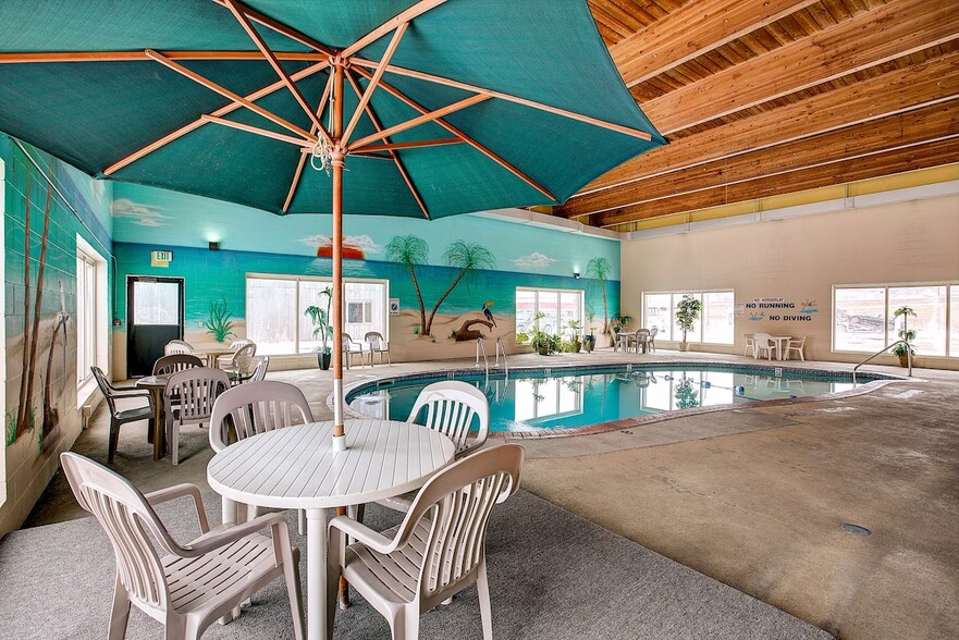 More Photos Of 1842 Madison Ave, Council Bluffs Hotel For Sale