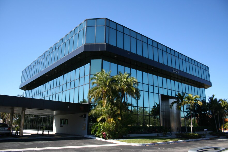 More Photos Of 1301 N Congress Ave, Boynton Beach Medical For Lease
