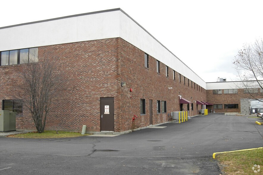More Photos Of 950 New Loudon Rd, Latham Office For Lease