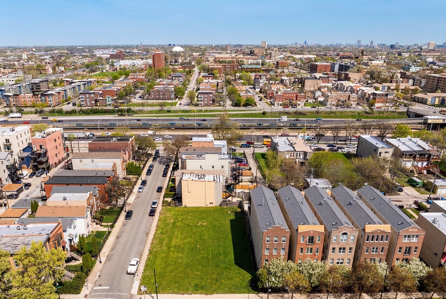 More Photos Of 2452 W Harrison St, Chicago Land For Sale