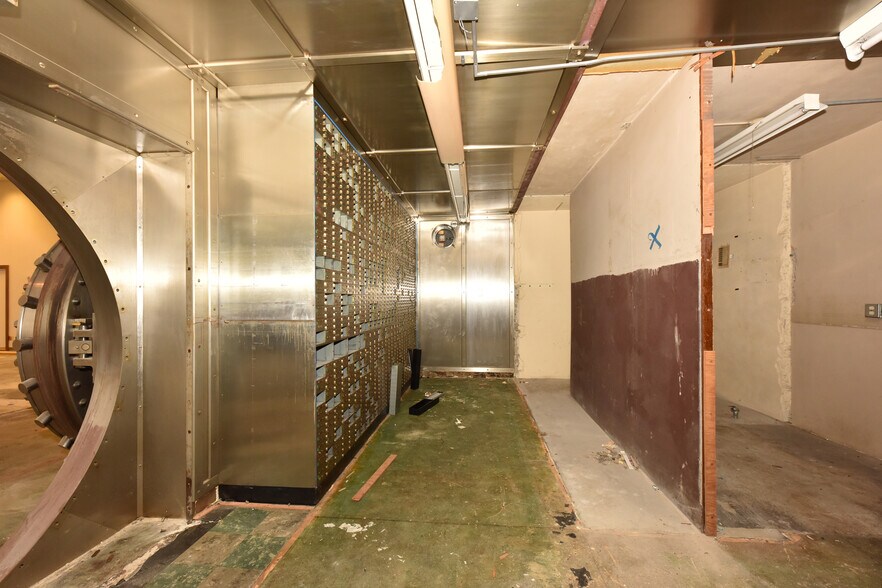More Photos Of 4001-4015 N Oakland Ave, Milwaukee Apartments For Lease