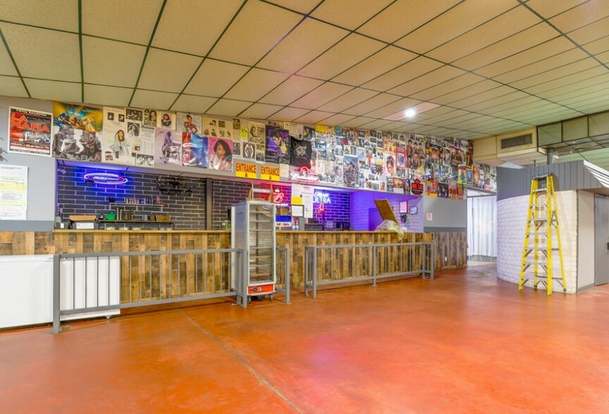 More Photos Of 735 E Interstate 10, Seguin Theater Concert Hall For Sale