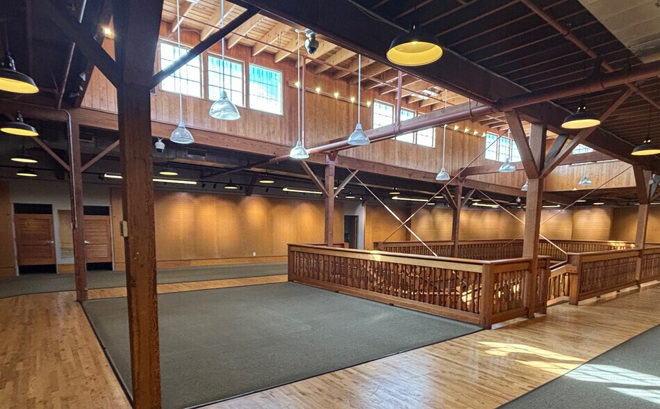 More Photos Of 450 W 3rd Ave, Eugene Storefront Retail Office For Lease