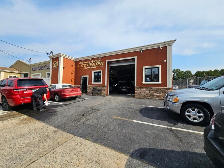 Primary Photo Of 831 Brooklyn Ave, Baldwin General Retail For Sale