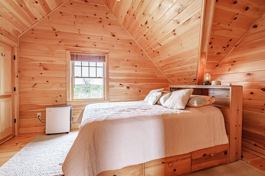 More Photos Of 232 Mountain Rd, West Bath Specialty For Sale