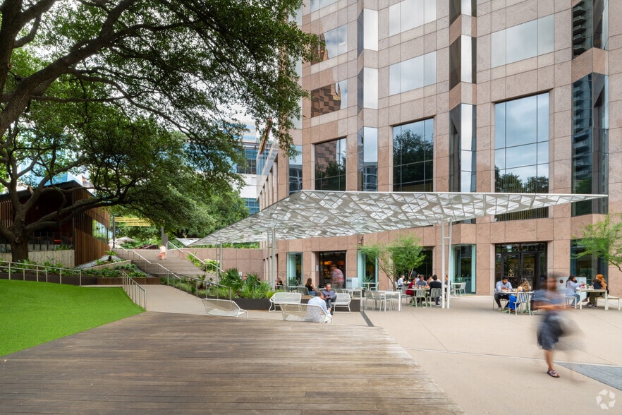 More Photos Of 111 Congress Ave, Austin Office For Lease