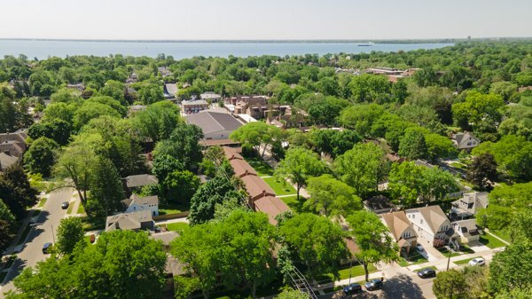 More Photos Of 516 Neff Ln, Grosse Pointe Apartments For Sale