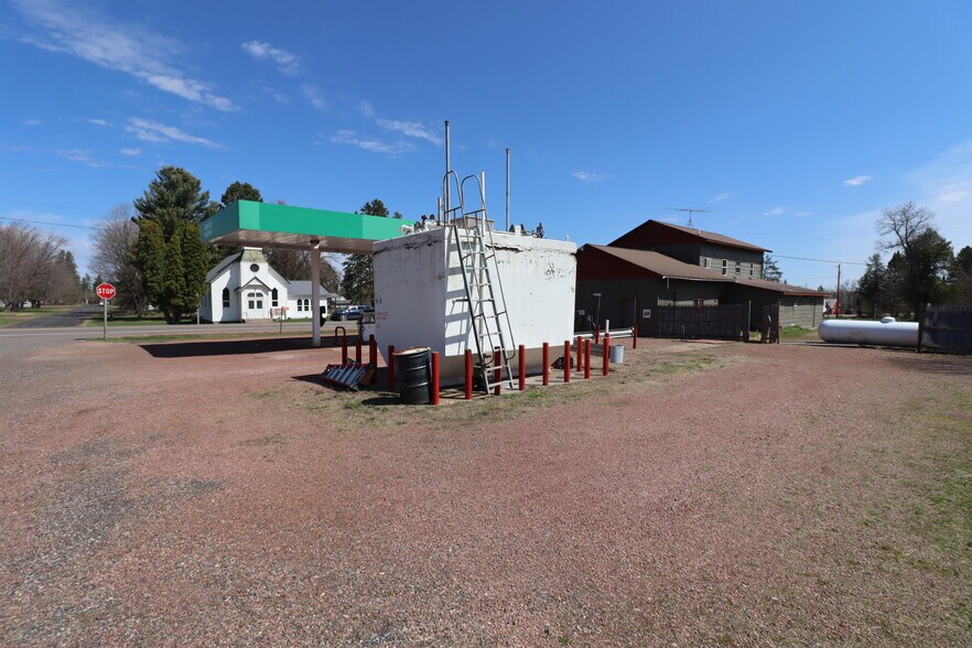 More Photos Of 22195 Highway 63, Grand View Storefront Retail Residential For Sale