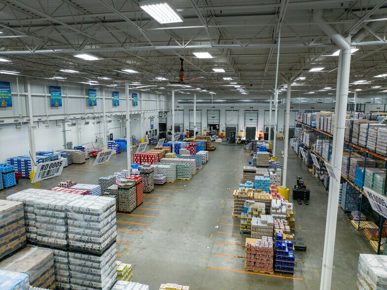 More Photos Of 10777 High Point Dr, Olive Branch Distribution For Lease