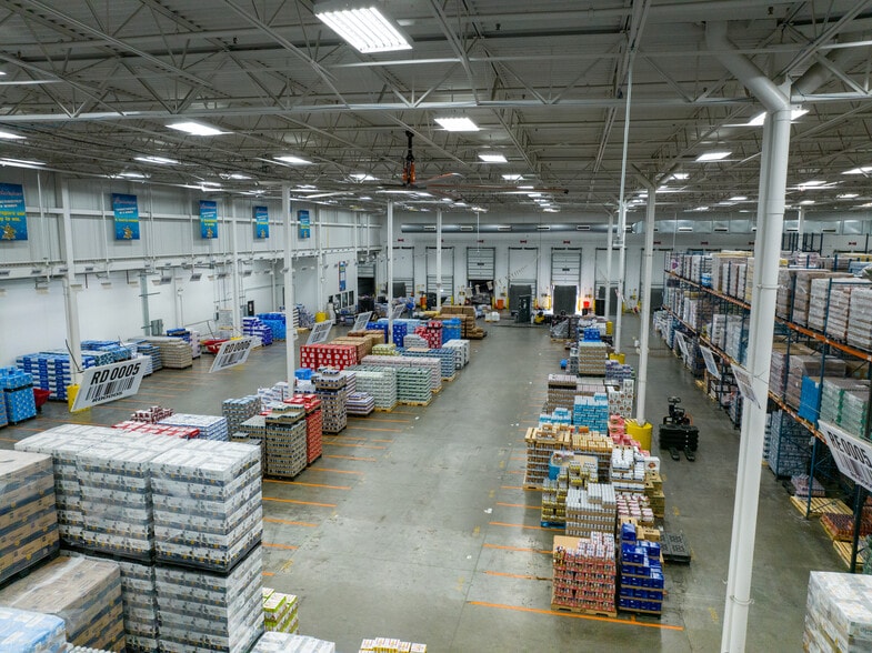 More Photos Of 10777 High Point Dr, Olive Branch Distribution For Lease