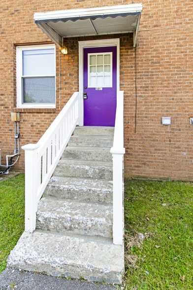 More Photos Of 1012-1018 Hickory Hill Ln, Hermitage Apartments For Sale