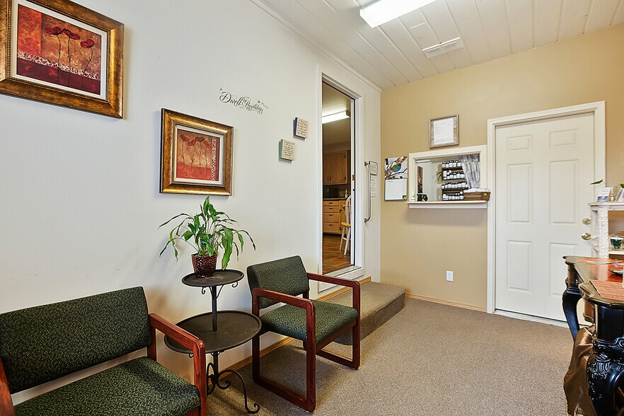 More Photos Of 101 N Evergreen Rd, Spokane Office For Lease