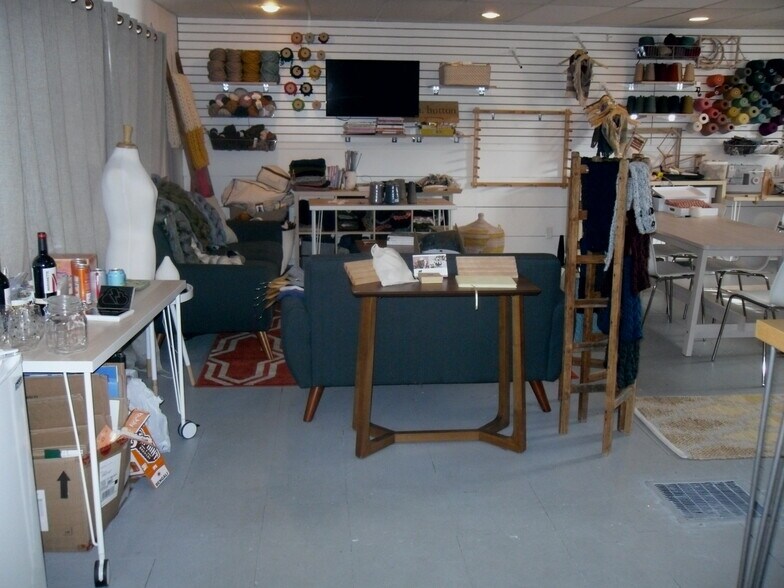 More Photos Of 596 Main St, Somers Freestanding For Sale