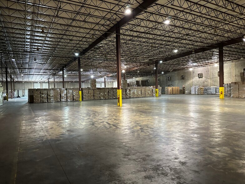 More Photos Of 1820 Aguila Azteca, Laredo Unknown For Lease