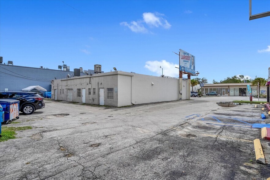 More Photos Of , West Miami General Retail For Sale