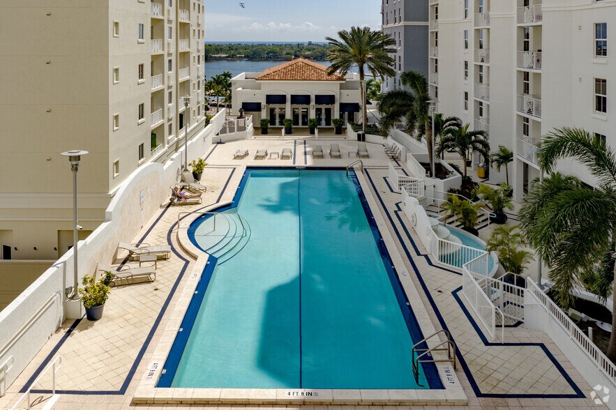 More Photos Of 212 S Olive Ave, West Palm Beach Apartments For Sale