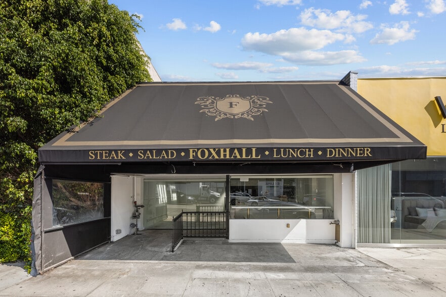 More Photos Of 310-315 S Robertson Blvd, Los Angeles Storefront For Lease