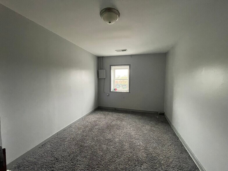 More Photos Of 248-252 N Park St, Decatur Storefront Retail Office For Sale