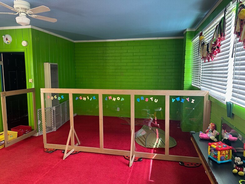 More Photos Of 2100 E Lambert Rd, La Habra Contractor Storage Yard For Sale