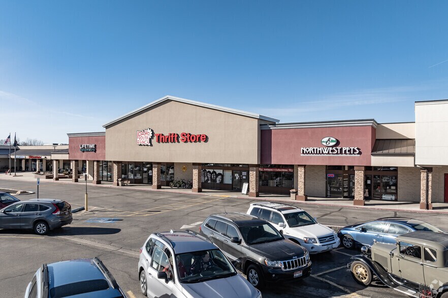 More Photos Of 10346-10500 W Overland Rd, Boise Supermarket For Lease