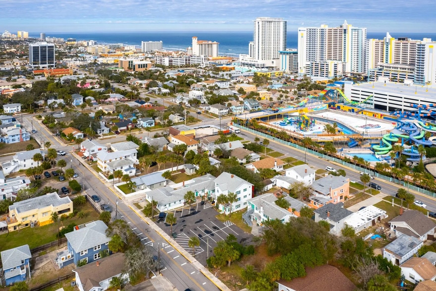 More Photos Of 218 N Oleander Ave, Daytona Beach Apartments For Sale