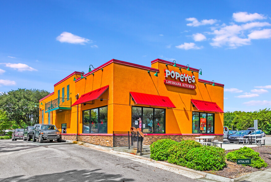 Primary Photo Of 7120 Knightdale Blvd E, Knightdale Fast Food For Sale