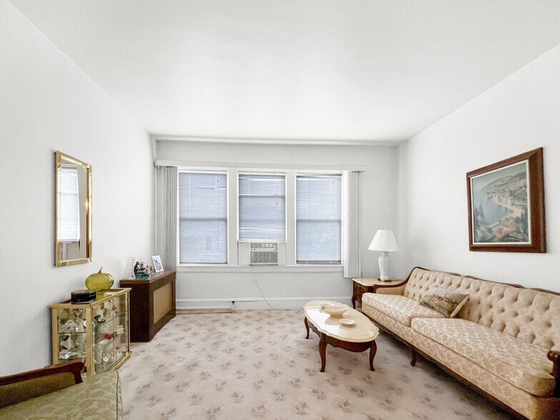 More Photos Of 700-702 N 7th St, Newark Apartments For Sale
