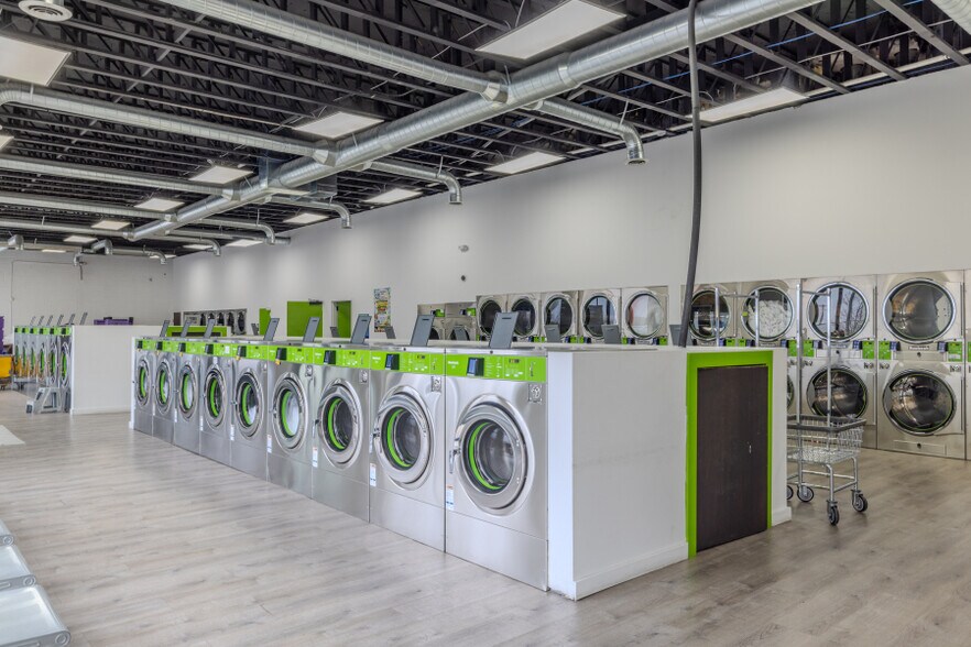 More Photos Of 4030 W 5415 S, Salt Lake City Auto Repair For Sale