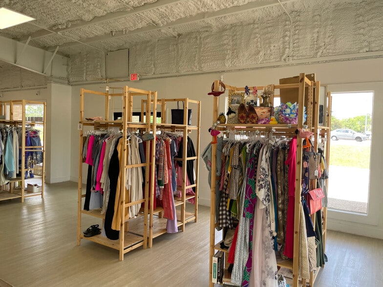 More Photos Of 410 W Southwest Loop 323, Tyler Storefront For Lease