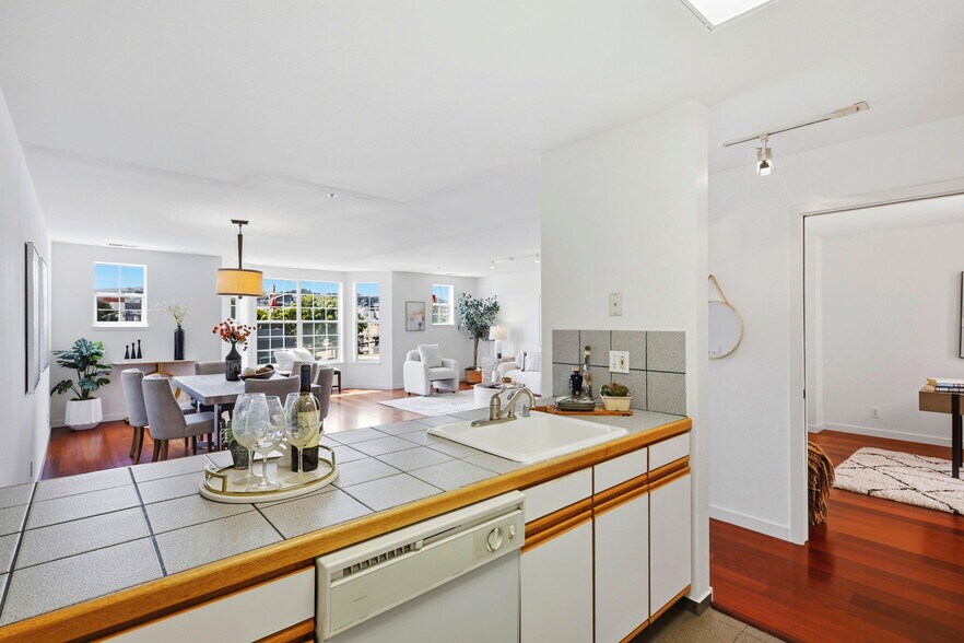 More Photos Of 1678 Wallace Ave, San Francisco Specialty For Sale