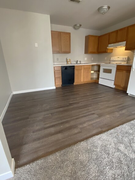 More Photos Of 801 W Walnut St, Desloge Apartments For Sale