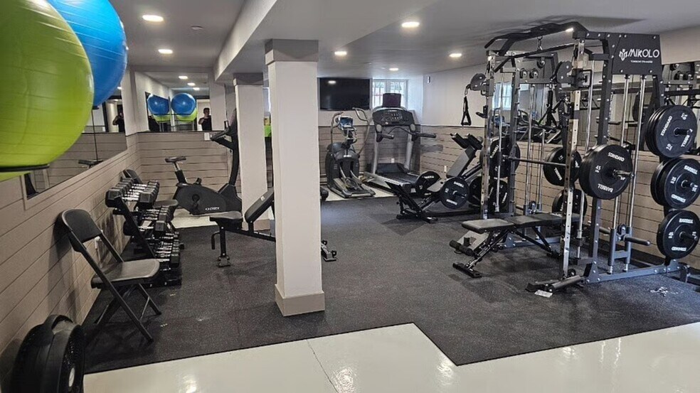 More Photos Of 241 S 5th St, Reading Apartments For Sale