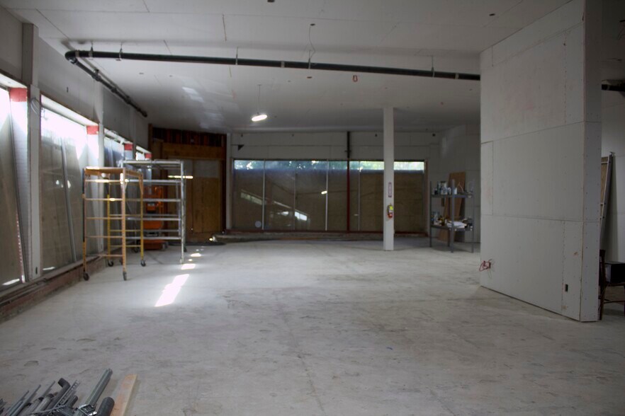 More Photos Of 2400 Broadway, Oakland General Retail For Lease