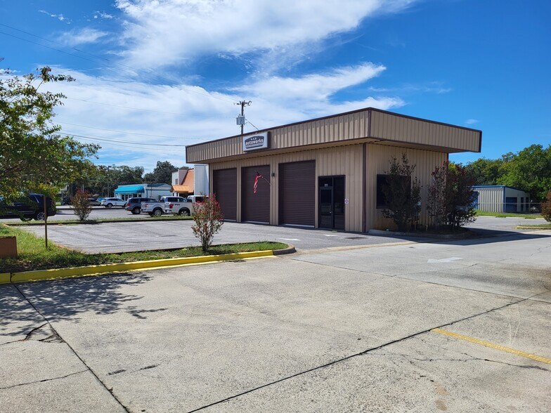More Photos Of 110 Mary Esther Blvd, Mary Esther Freestanding For Lease