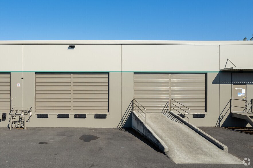 More Photos Of 4900-4916 NE 122nd Ave, Portland Unknown For Lease