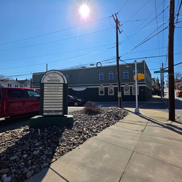 More Photos Of 302 W Otterman St, Greensburg Office For Sale