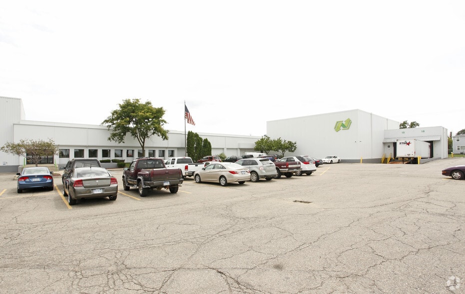 More Photos Of G-3367 Corunna Rd, Flint Distribution For Sale
