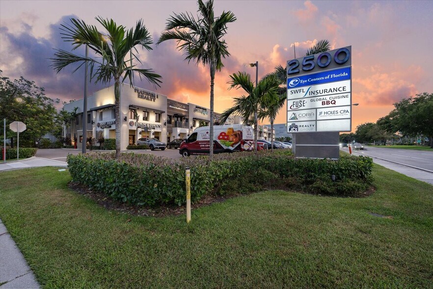 More Photos Of 2500 Tamiami Trl N, Naples Storefront For Lease