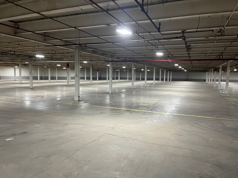 Primary Photo Of 200 N Church St, Lexington Warehouse For Sale