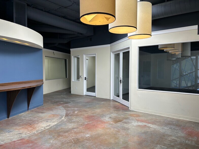 More Photos Of 1001 Colorado Ave, Santa Monica Flex For Lease