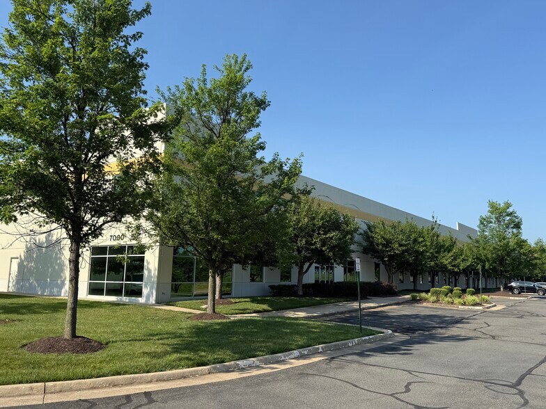More Photos Of 7000 Gateway Ct, Manassas Warehouse For Lease