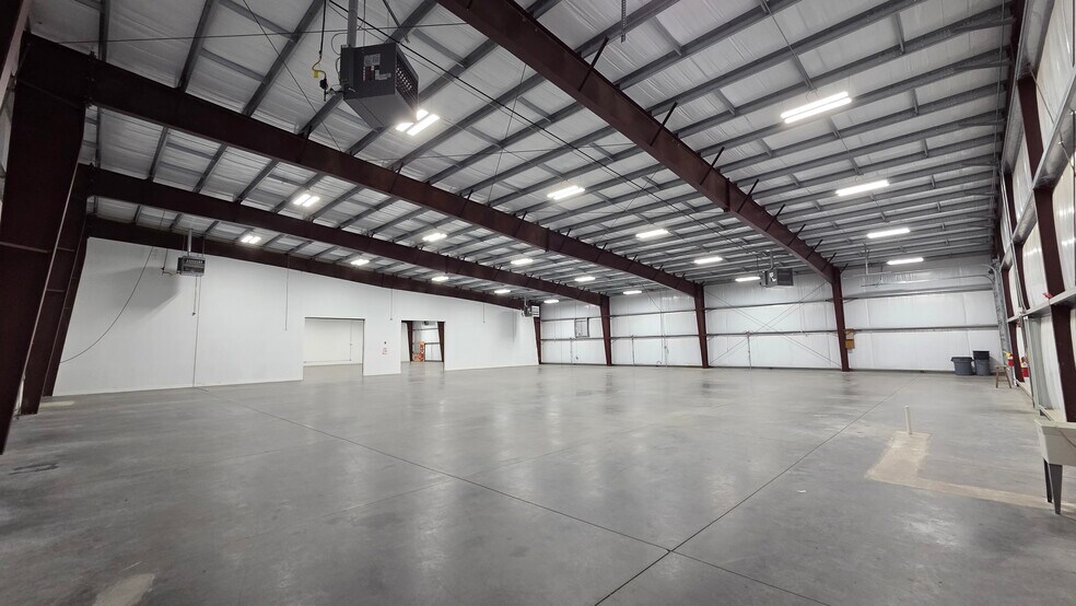 More Photos Of 3663 Southland Dr, Flowery Branch Warehouse For Sale