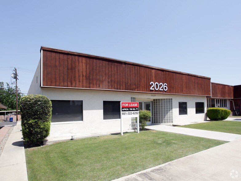 More Photos Of 2026 17th St, Bakersfield Medical For Lease
