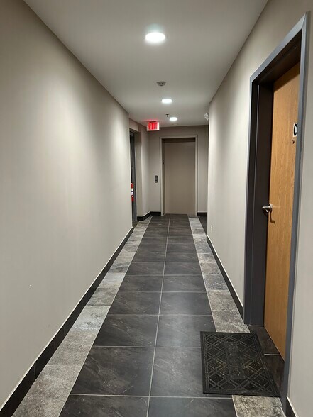 More Photos Of 32821 Grand River Ave, Farmington Hills Restaurant For Sale