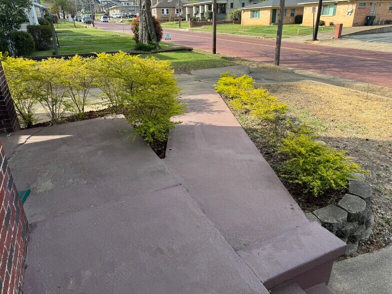 More Photos Of 436 S Fannin Ave, Tyler Office Residential For Sale